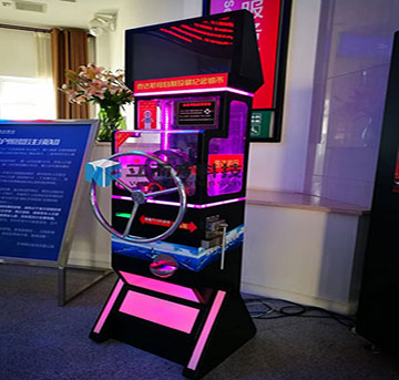 勿忘歷史—立而方壓幣機(jī)進(jìn)駐泰達(dá)航母主題公園