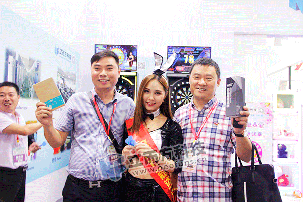 禮品機(jī)立而方飛鏢機(jī)