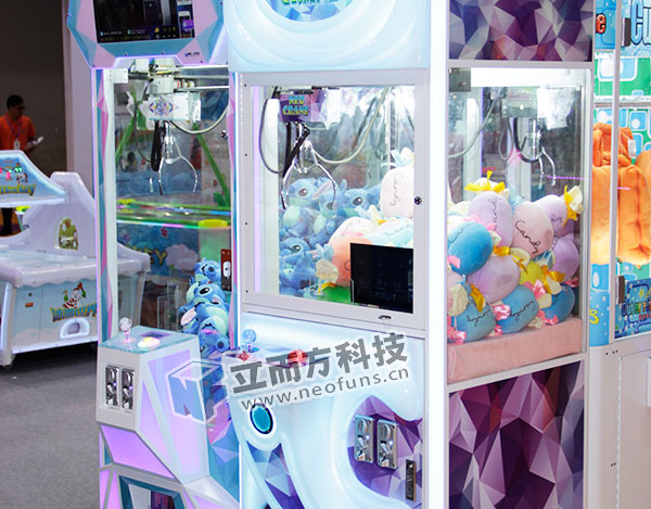 廣州立而方娃娃機禮品機
