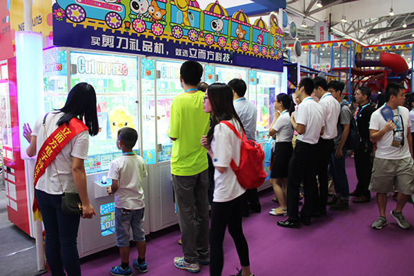 廣州立而方<a href='/jiandaoji.htm' class='keys' title='點(diǎn)擊查看關(guān)于剪刀機(jī)的相關(guān)信息' target='_blank'>剪刀機(jī)</a>源頭廠家 廣州立而方剪刀機(jī)源頭廠家