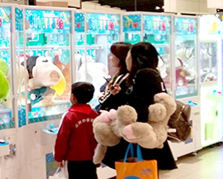 2018年投資風(fēng)口:無人剪刀娃娃機(jī)經(jīng)營店