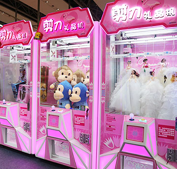 立而方剪刀機(jī)禮品機(jī)，剪刀娃娃機(jī)種類