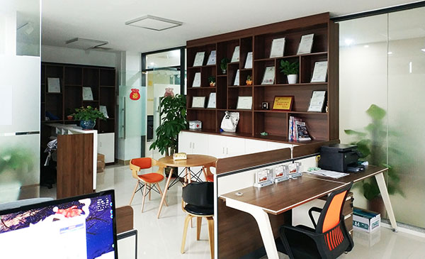 立而方番禺營(yíng)銷辦公處 立而方番禺營(yíng)銷辦公處