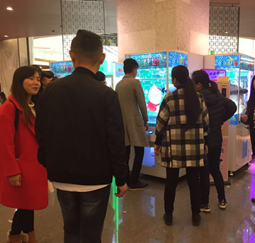 互聯(lián)網(wǎng)剪刀機跟剪刀機禮品屋哪一種運營方式比較好