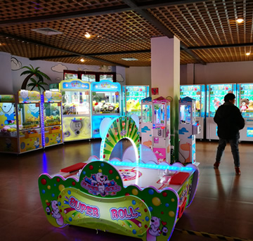 立而方七彩機(jī)身剪刀機(jī),外機(jī)燈條抗氧化性強(qiáng)