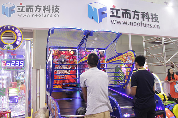 立而方電子籃球機