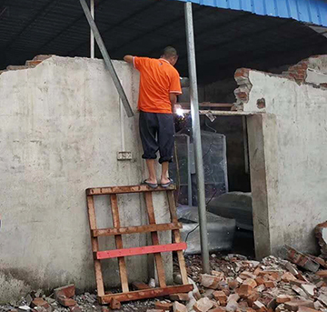 臺風(fēng)無情人有情—致立而方最美逆行人