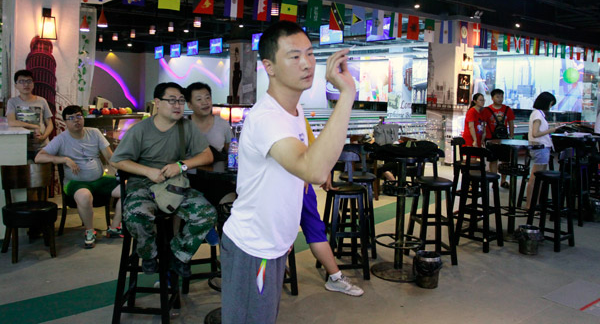 酒吧飛鏢機(jī) 酒吧飛鏢機(jī)