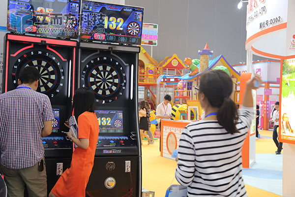 臺(tái)式飛鏢機(jī) 臺(tái)式飛鏢機(jī)