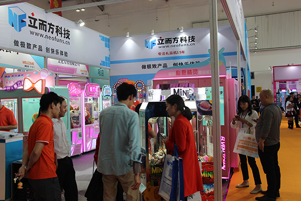 立而方福袋機(jī)