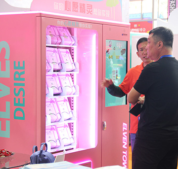 福袋機(jī)竟然還能放這個(gè)，搖身一變“昆蟲(chóng)機(jī)”！