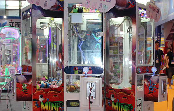 立而方迷你娃娃機(jī) 立而方迷你娃娃機(jī)