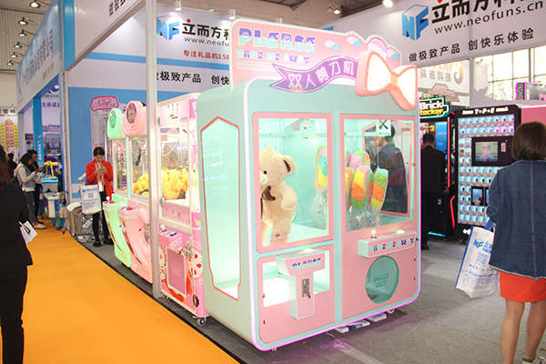 立而方雙人娃娃機(jī) 立而方雙人娃娃機(jī)