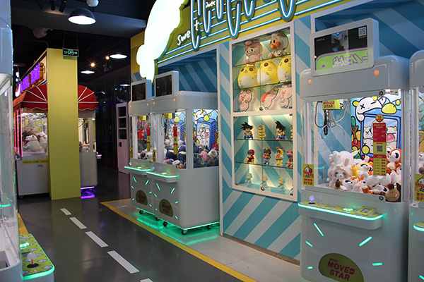 立而方禮品機<a href='/wwj.htm' class='keys' title='點擊查看關(guān)于娃娃機的相關(guān)信息' target='_blank'>娃娃機</a>