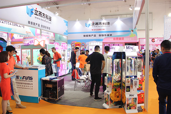 立而方禮品機(jī)生產(chǎn)廠家