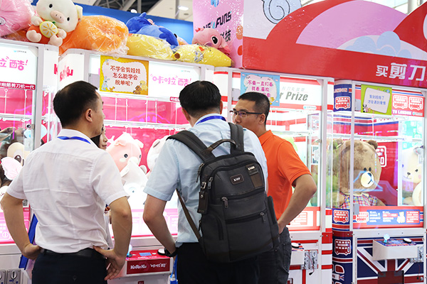 立而方禮品機(jī)生產(chǎn)廠家