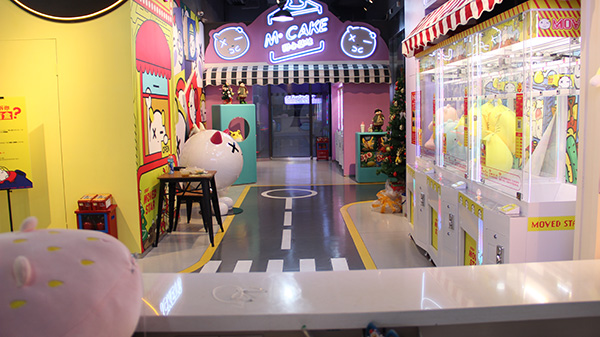 立而方剪刀機(jī)<a href='/lpj.htm' class='keys' title='點(diǎn)擊查看關(guān)于禮品機(jī)的相關(guān)信息' target='_blank'>禮品機(jī)</a>