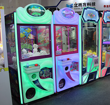 萬(wàn)物皆可抓的娃娃機(jī)，為什么深受消費(fèi)者的喜愛？