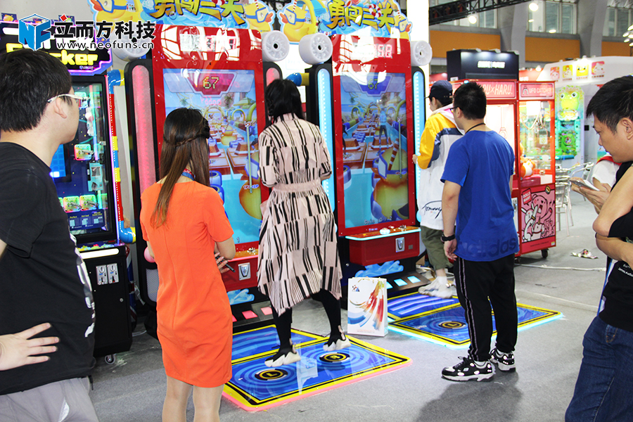 立而方勇闖三關(guān)游戲機 立而方勇闖三關(guān)游戲機