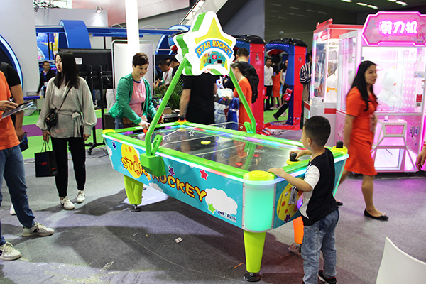 立而方禮品機店鋪