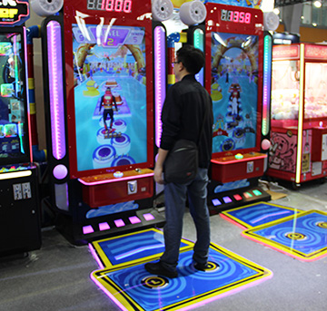 遍地開花的娃娃機(jī)，是什么吸引了成年人？