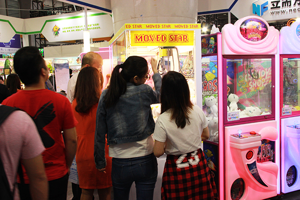 立而方娃娃機運營方案