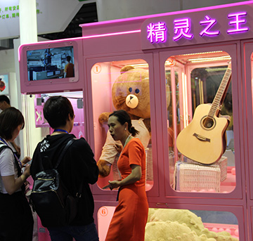 立而方剪娃娃機(jī)廠家，經(jīng)營(yíng)娃娃機(jī)的流程應(yīng)該這樣操作！