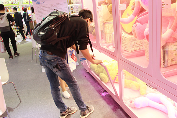 立而方剪娃娃機 立而方剪娃娃機