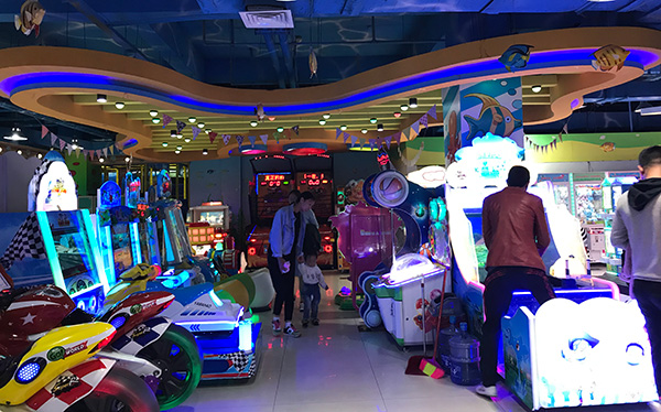 夾娃娃的機器 夾娃娃的機器