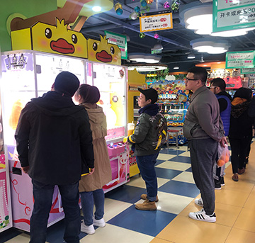抓娃娃機游戲機如何？娃娃機盈利模式可行性分析—立而方課堂