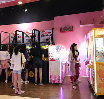 網(wǎng)紅娃娃機都是坑錢的？那是因為你沒掌握技巧！—立而方