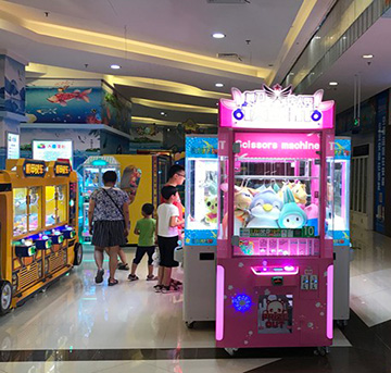 歡樂夾娃娃機(jī)套路深似海，月收入竟然是我工資的好幾倍！立而方資訊