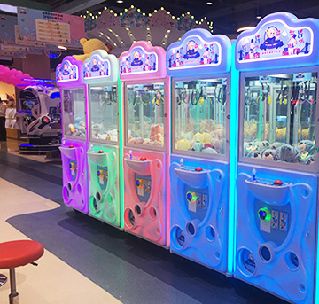 抓娃娃機與餐飲相結(jié)合，或?qū)⒊蔀槲磥硪环N重要趨勢—立而方資訊