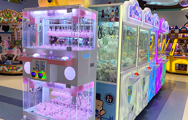 四人抓<a href='/wwj.htm' class='keys' title='點擊查看關于娃娃機的相關信息' target='_blank'>娃娃機</a> 四人抓娃娃機