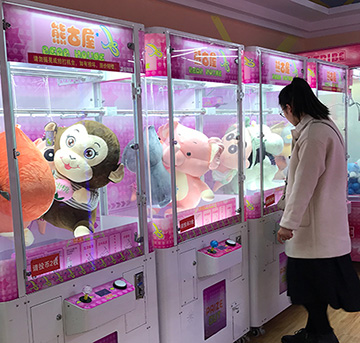 在主動(dòng)收入達(dá)到瓶頸時(shí)，如何利用剪刀娃娃機(jī)增加被動(dòng)收入？—立而方