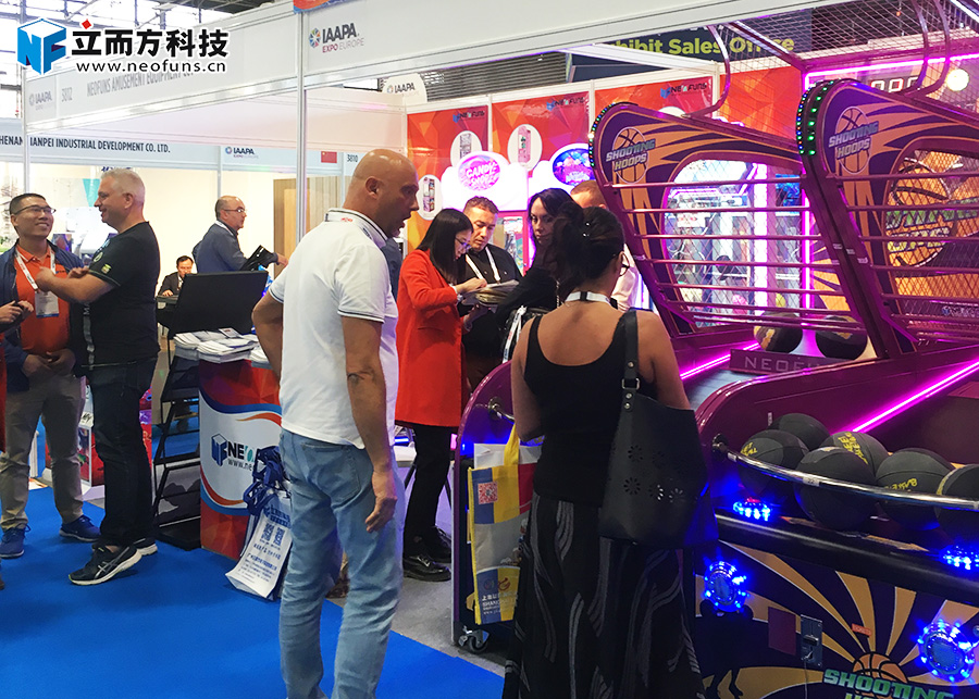 立而方籃球機(jī) 立而方籃球機(jī)