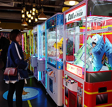 “抓娃娃機大神”透露抓娃娃秘籍，抓哭娃娃機老板—立而方課堂