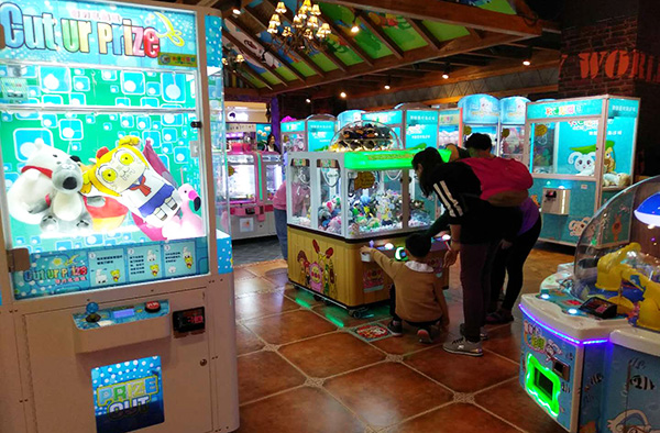 娃娃機(jī)場地 娃娃機(jī)場地