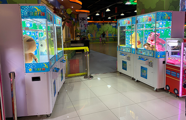 娃娃機(jī)<a href='/lpj.htm' class='keys' title='點(diǎn)擊查看關(guān)于禮品機(jī)的相關(guān)信息' target='_blank'>禮品機(jī)</a> 娃娃機(jī)禮品機(jī)