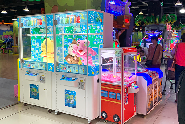 娃娃機<a href='/jiandaoji.htm' class='keys' title='點擊查看關于剪刀機的相關信息' target='_blank'>剪刀機</a> 娃娃機剪刀機