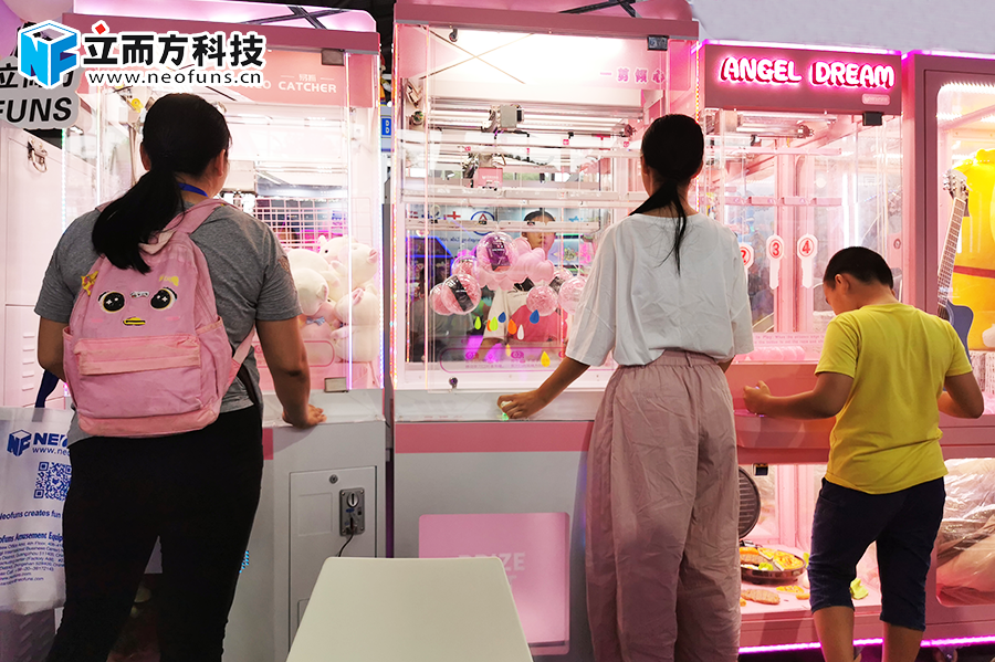 立而方易抓娃娃機 立而方易抓娃娃機