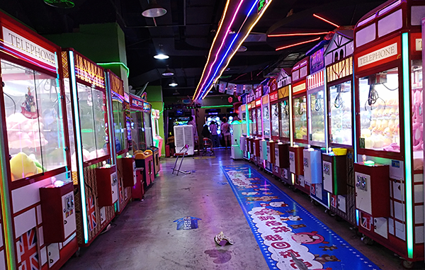 立而方娃娃機 立而方娃娃機