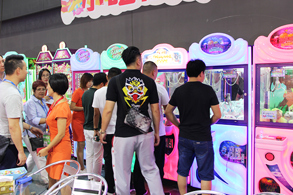 抓娃娃機(jī) 抓娃娃機(jī)