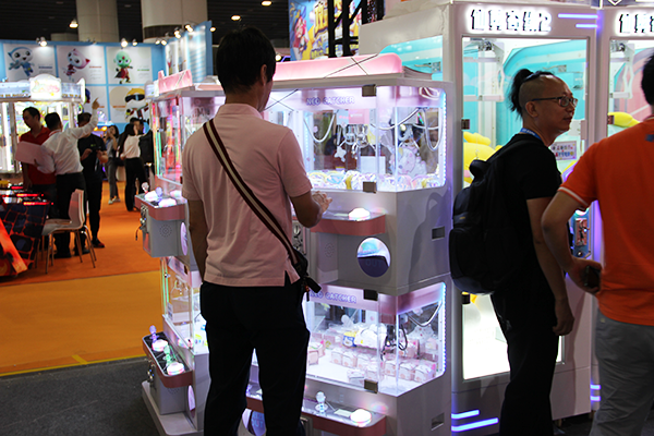 四人抓娃娃機(jī) 四人抓娃娃機(jī)