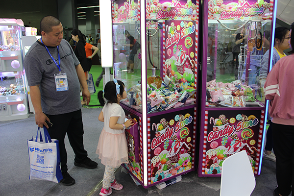 立而方糖果夾娃娃機 立而方糖果夾娃娃機