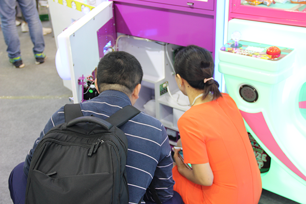 夾娃娃機游戲機 夾娃娃機游戲機