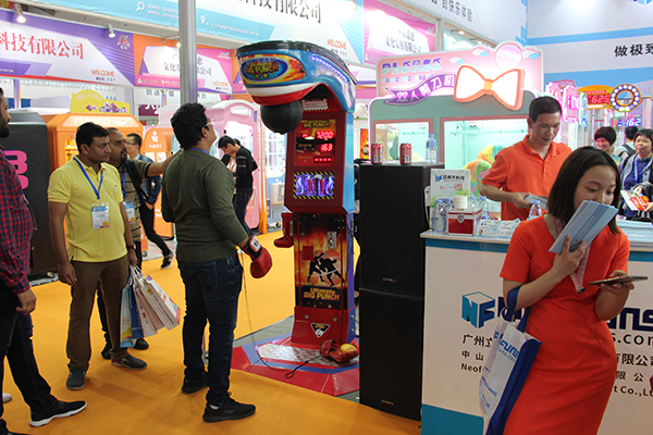 娃娃機(jī)打拳機(jī) 娃娃機(jī)打拳機(jī)