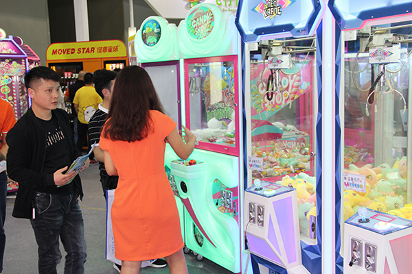 娃娃機(jī) 娃娃機(jī)