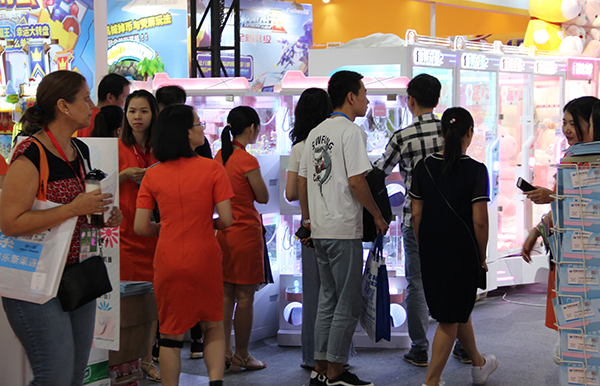 抓娃娃機(jī) 抓娃娃機(jī)