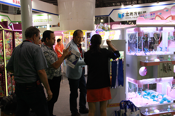 抓娃娃機(jī) 抓娃娃機(jī)